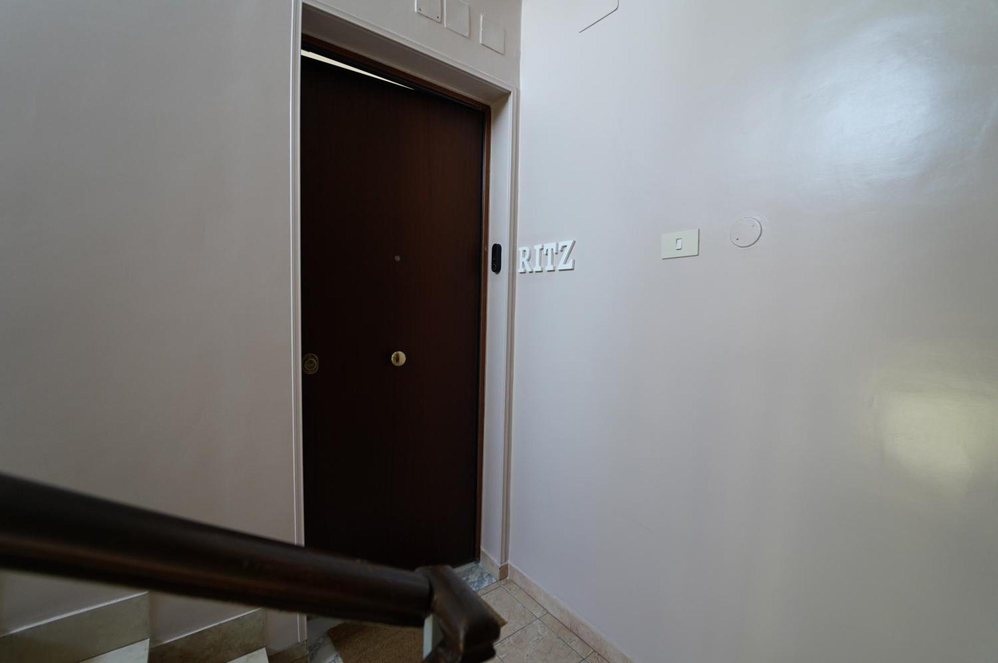 Apartamento Ritz Salerno Exterior foto
